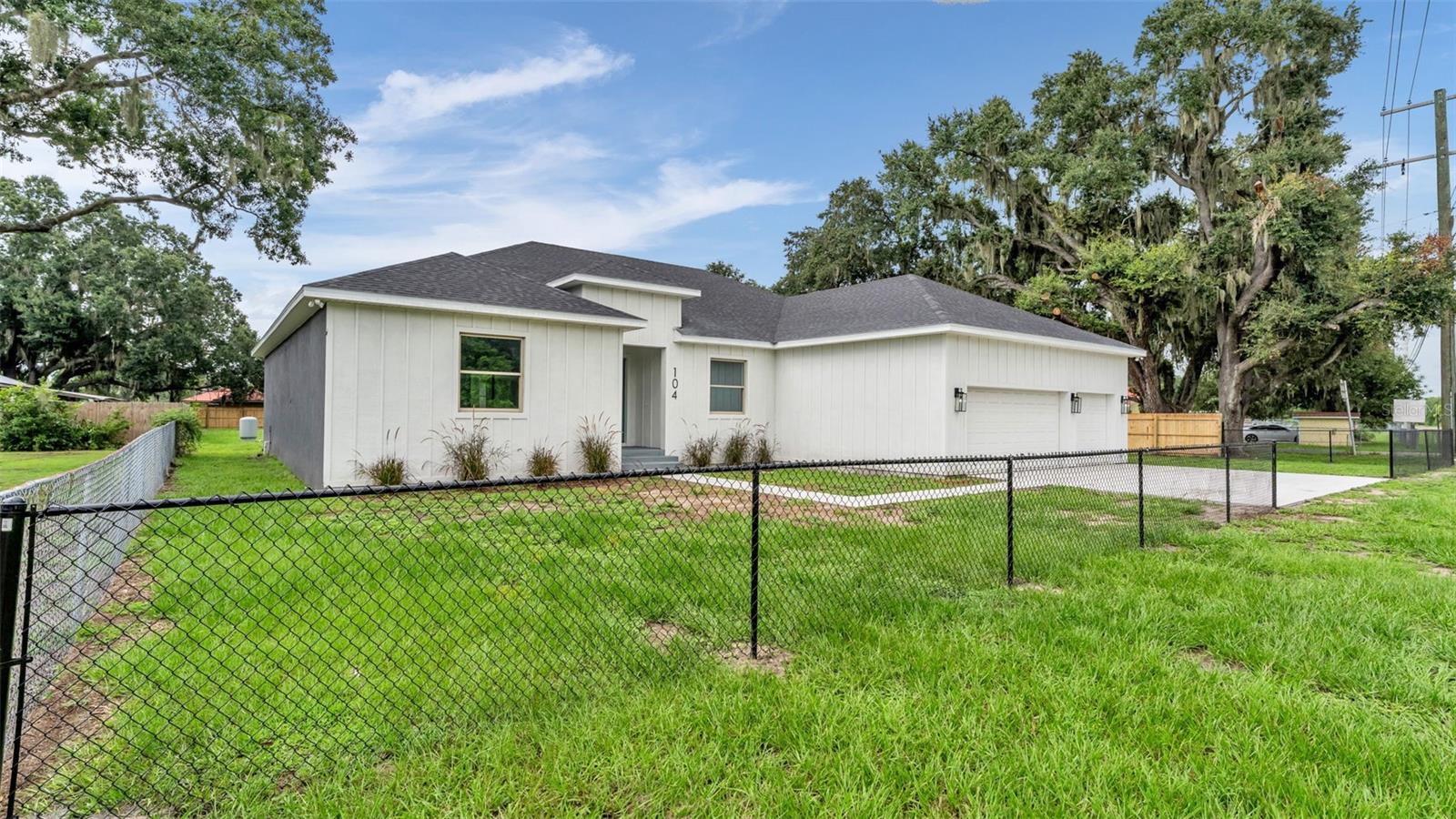 104 THRASHER RD, PLANT CITY, FL — photo 3