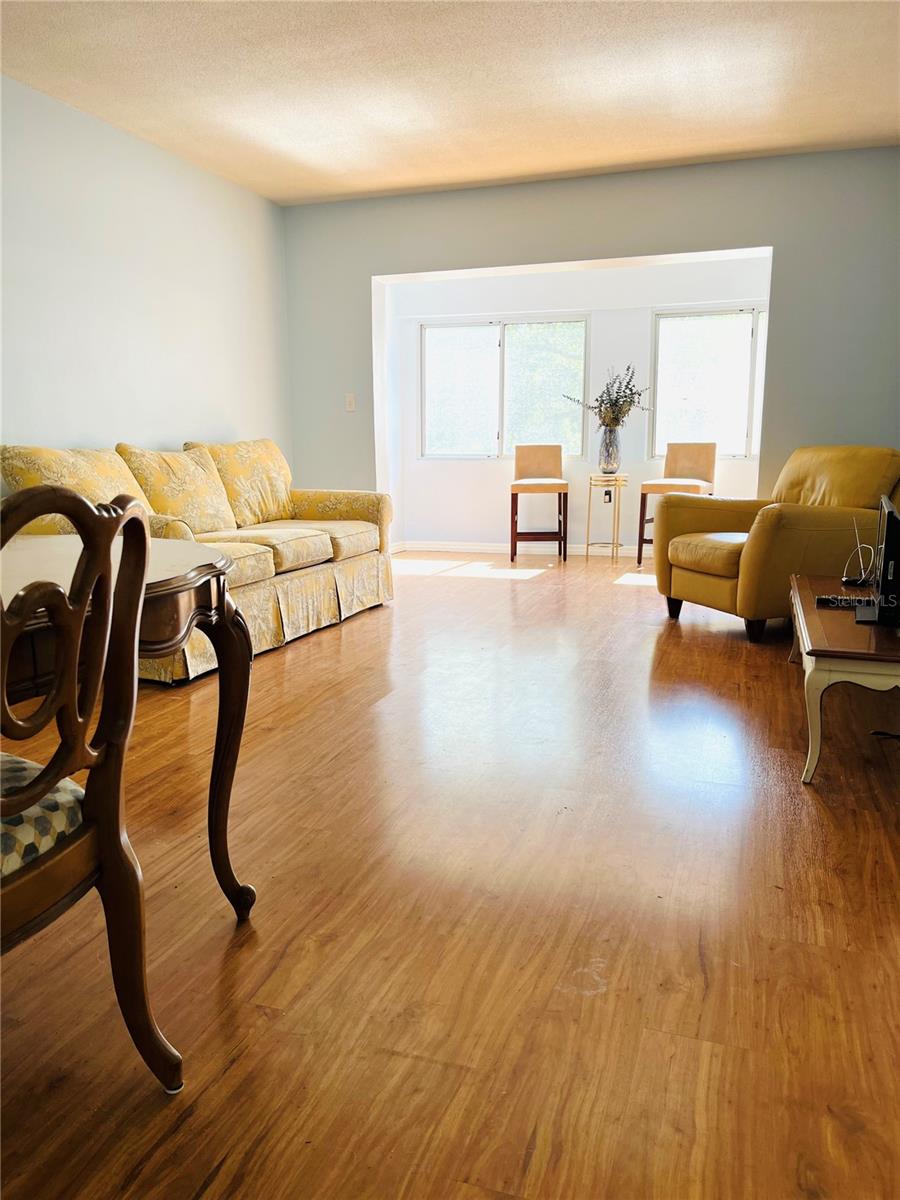 8651 10TH ST N #210, ST PETERSBURG, FL — photo 3