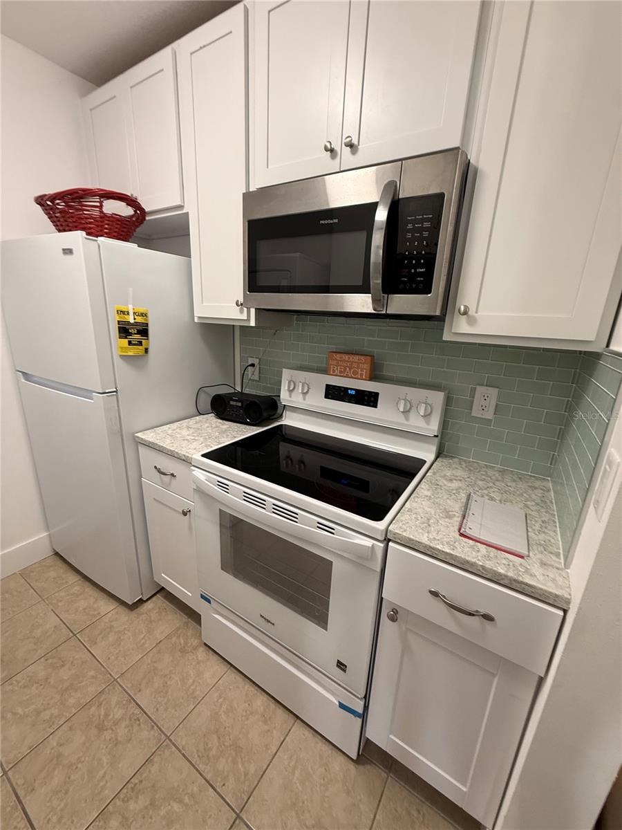 159 MEDALLION BLVD #A, MADEIRA BEACH, FL — photo 3