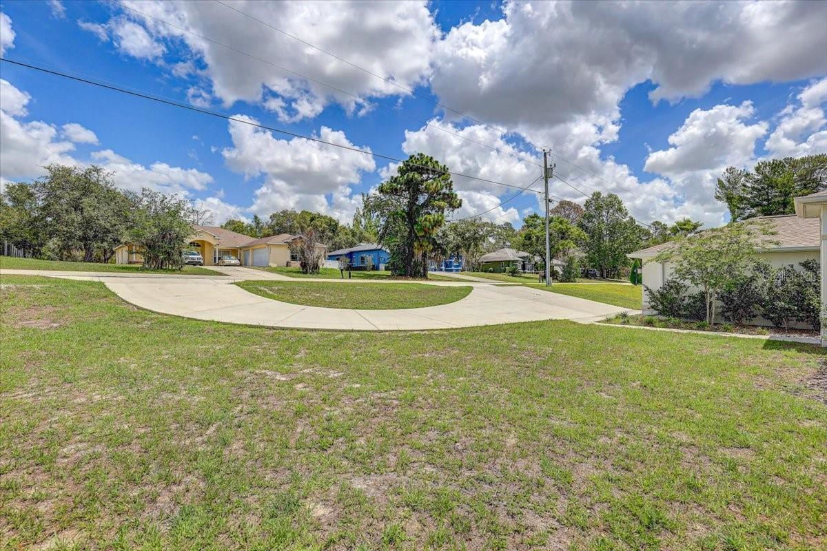 7314 MADRID RD, WEEKI WACHEE, FL — photo 2
