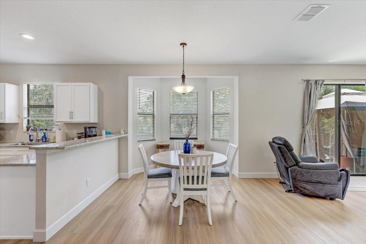 7314 MADRID RD, WEEKI WACHEE, FL — photo 8