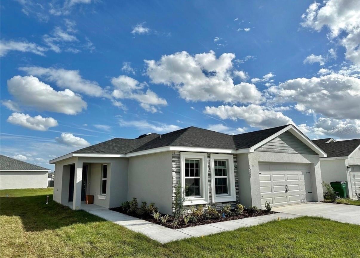 35255 CRESCENT CREEK DR, ZEPHYRHILLS, FL — photo 2