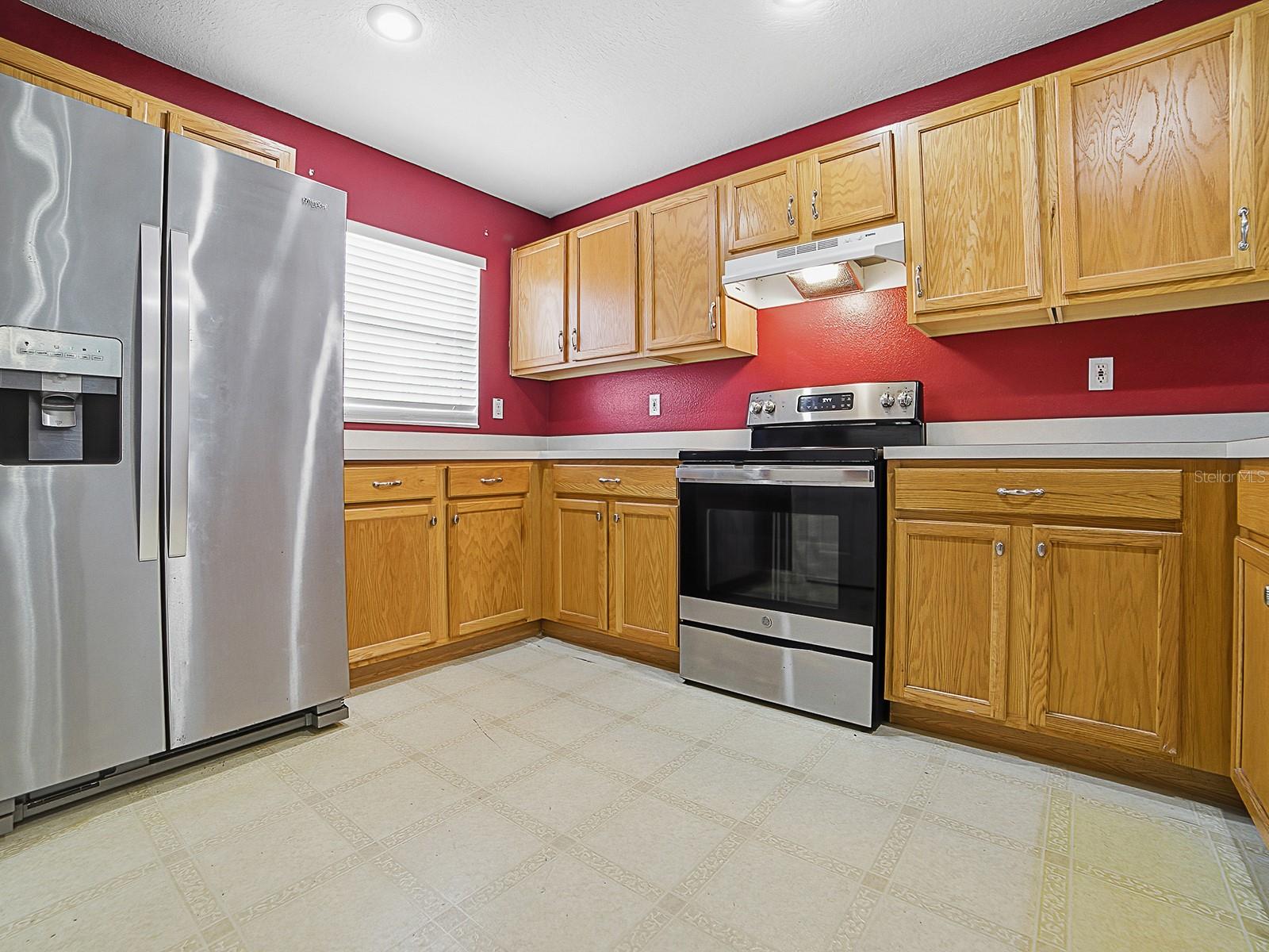 4030 LAKE BLUFF DR, MASCOTTE, FL — photo 27