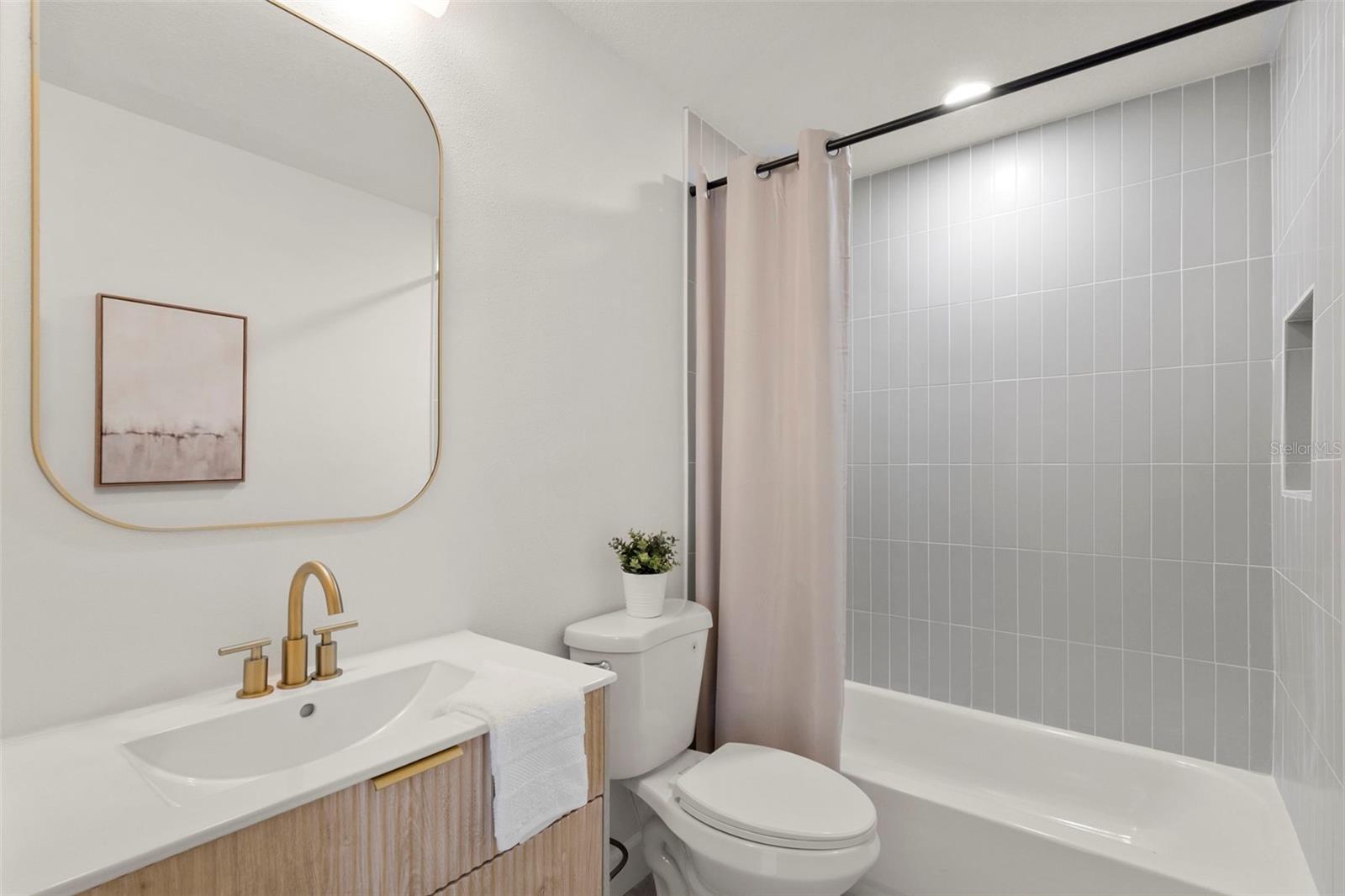 10221 N FLEETWOOD DR, TAMPA, FL — photo 23