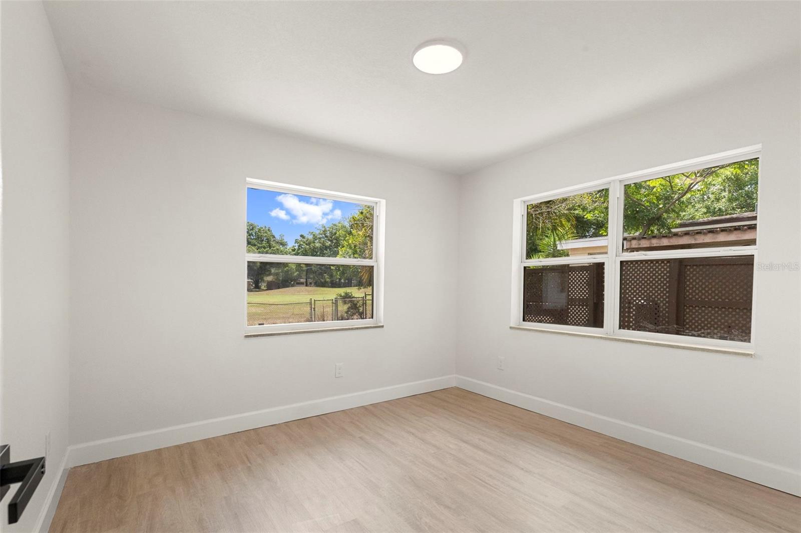 10221 N FLEETWOOD DR, TAMPA, FL — photo 26