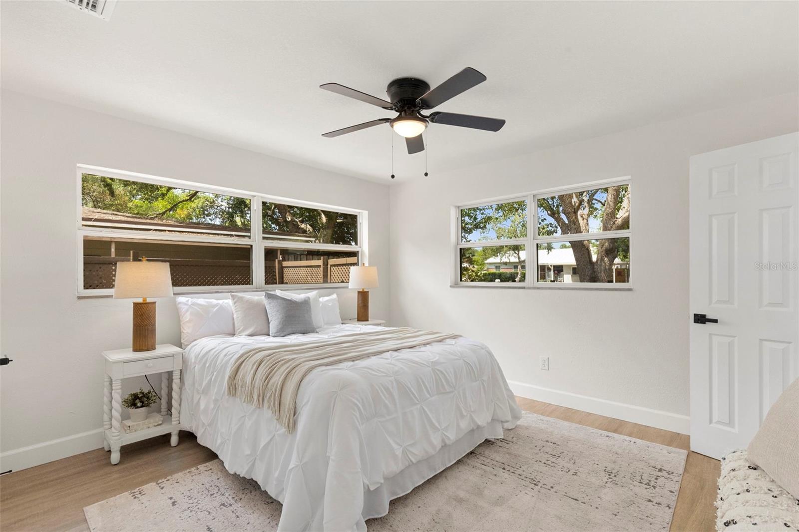 10221 N FLEETWOOD DR, TAMPA, FL — photo 28