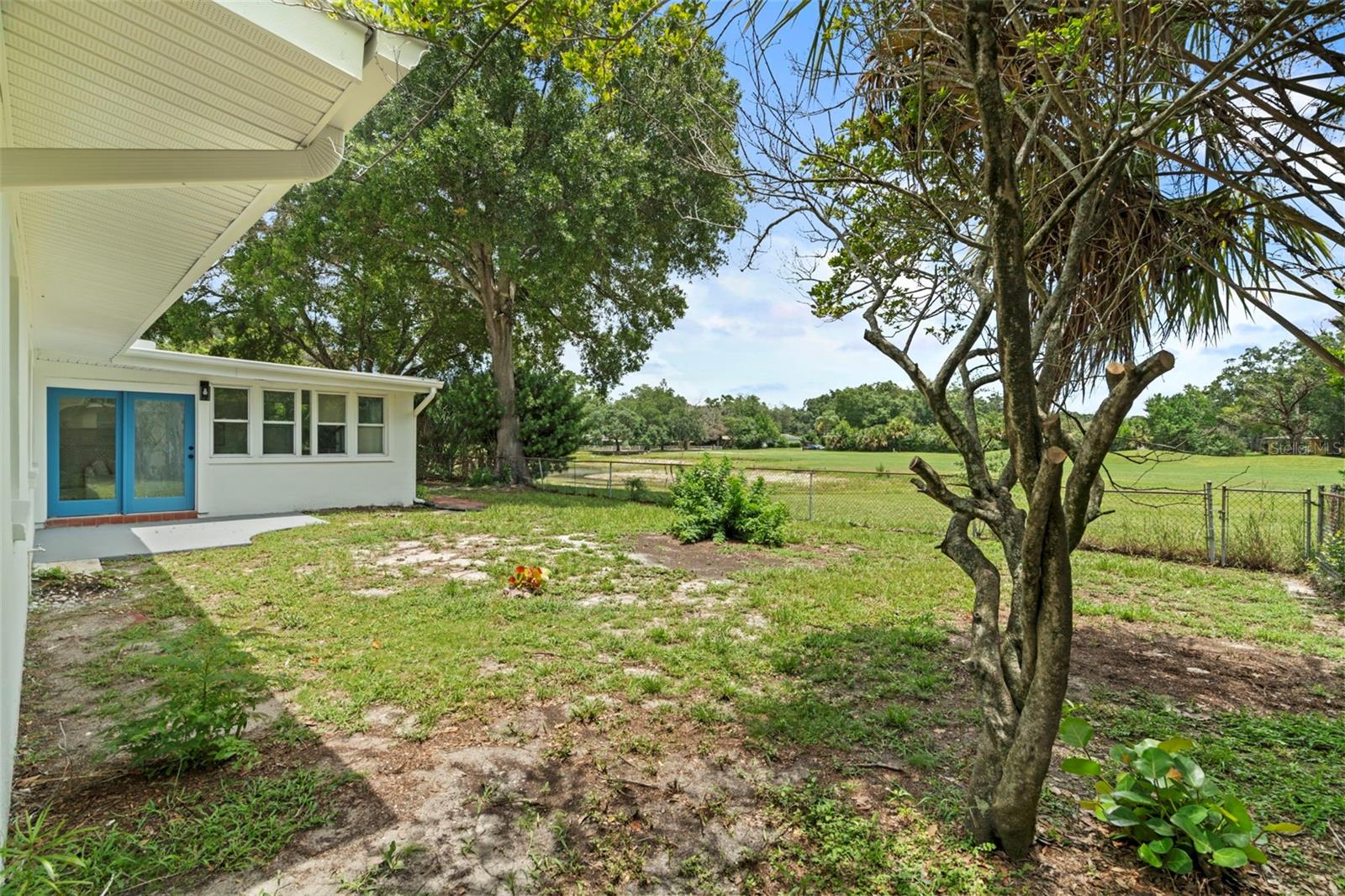 10221 N FLEETWOOD DR, TAMPA, FL — photo 40