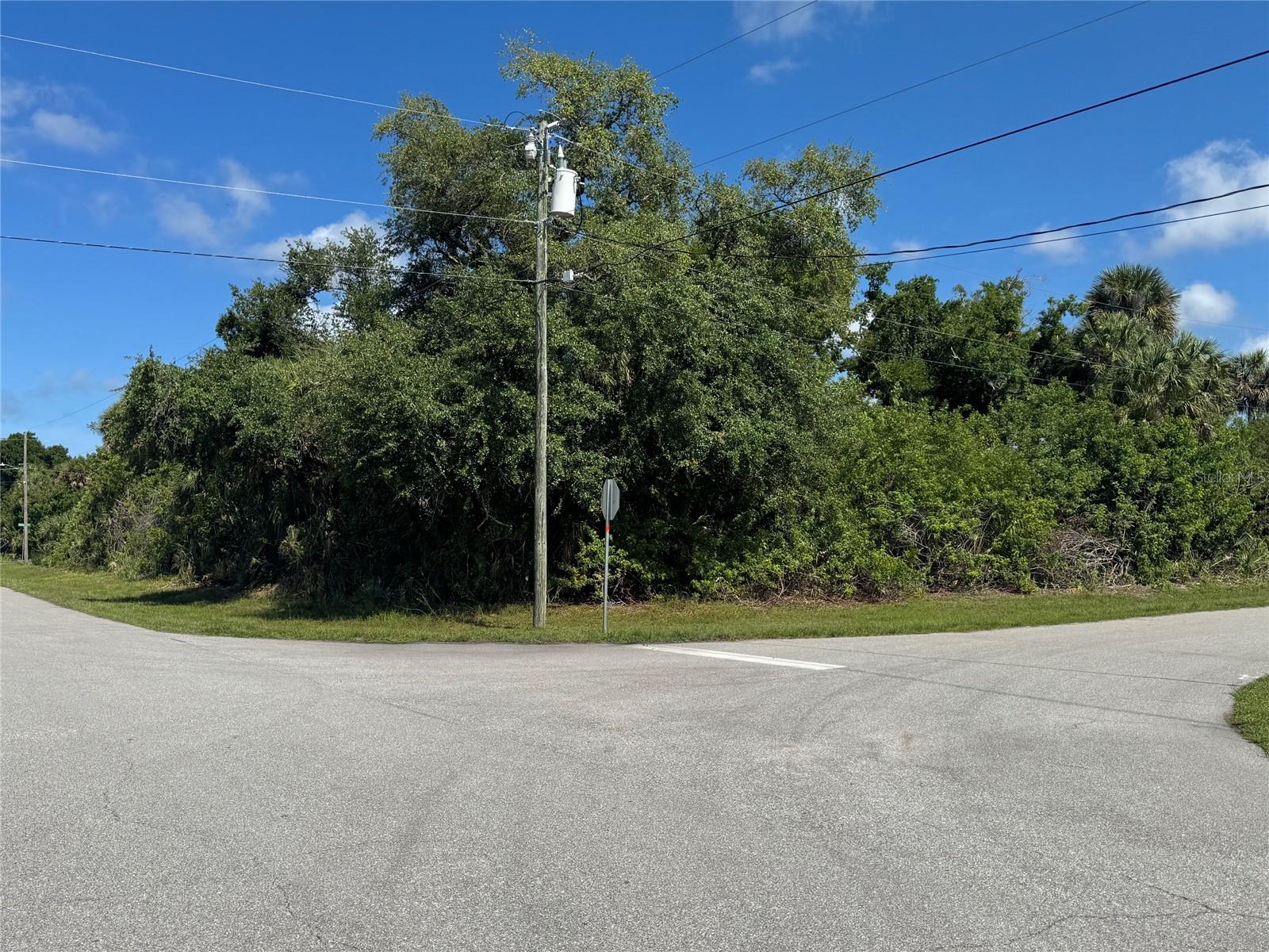 112 BYRON CT, ROTONDA WEST, FL