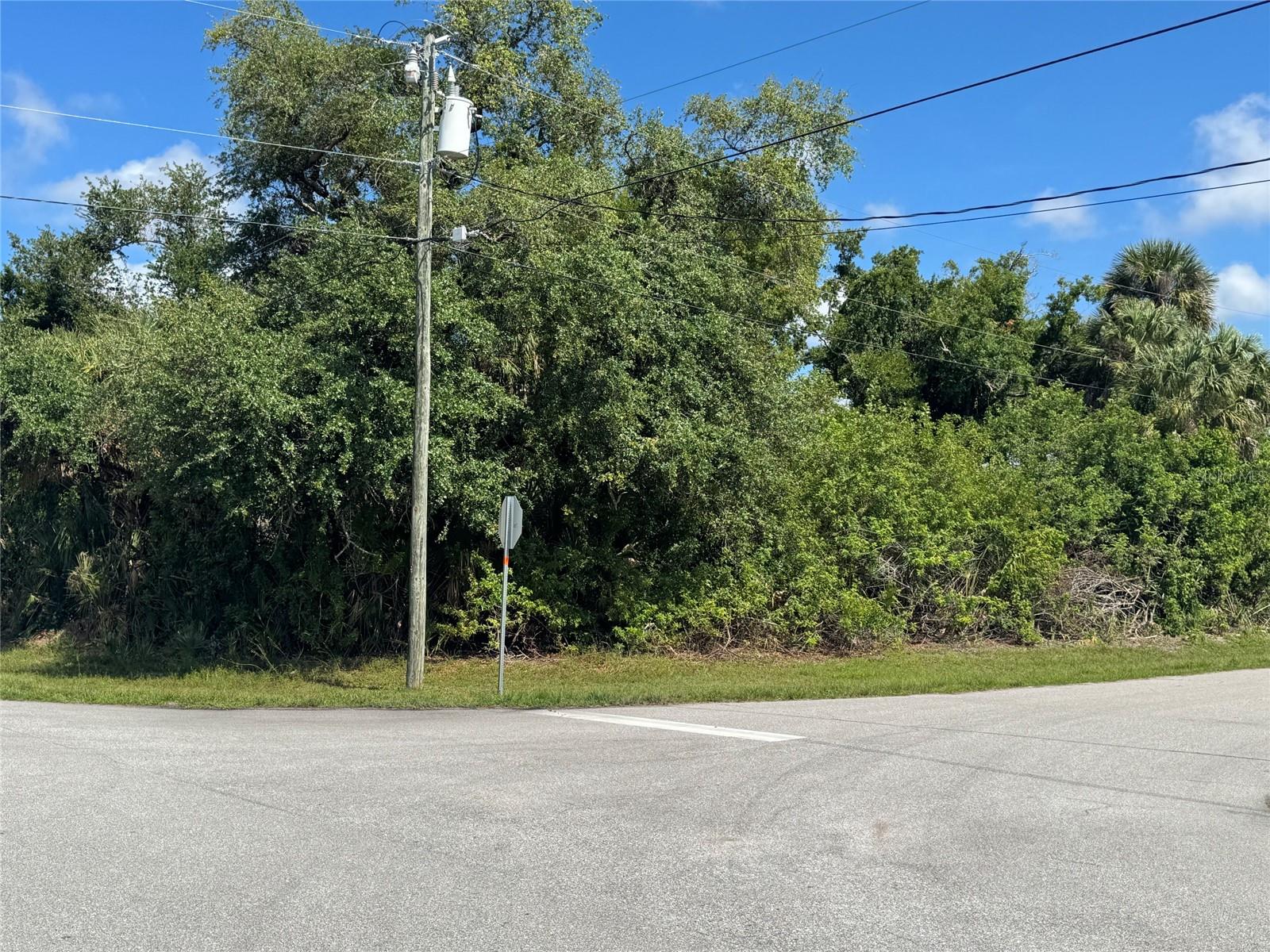 112 BYRON CT, ROTONDA WEST, FL — photo 2