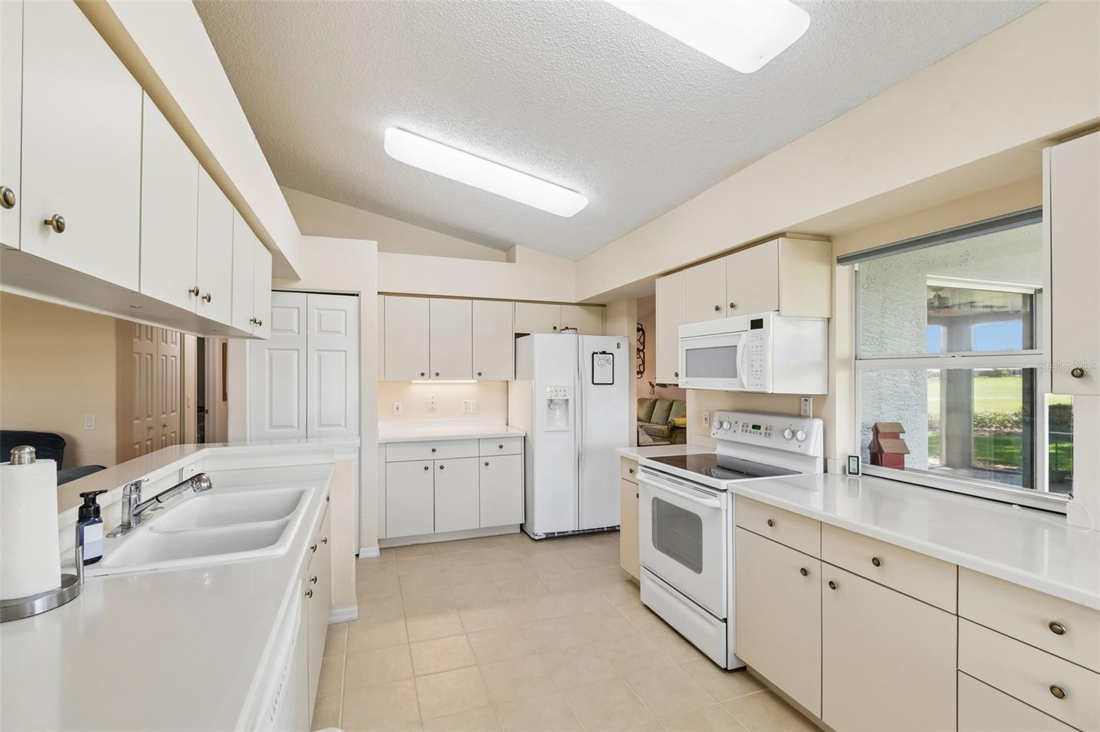 18508 GRAND CLUB DR, HUDSON, FL — photo 16