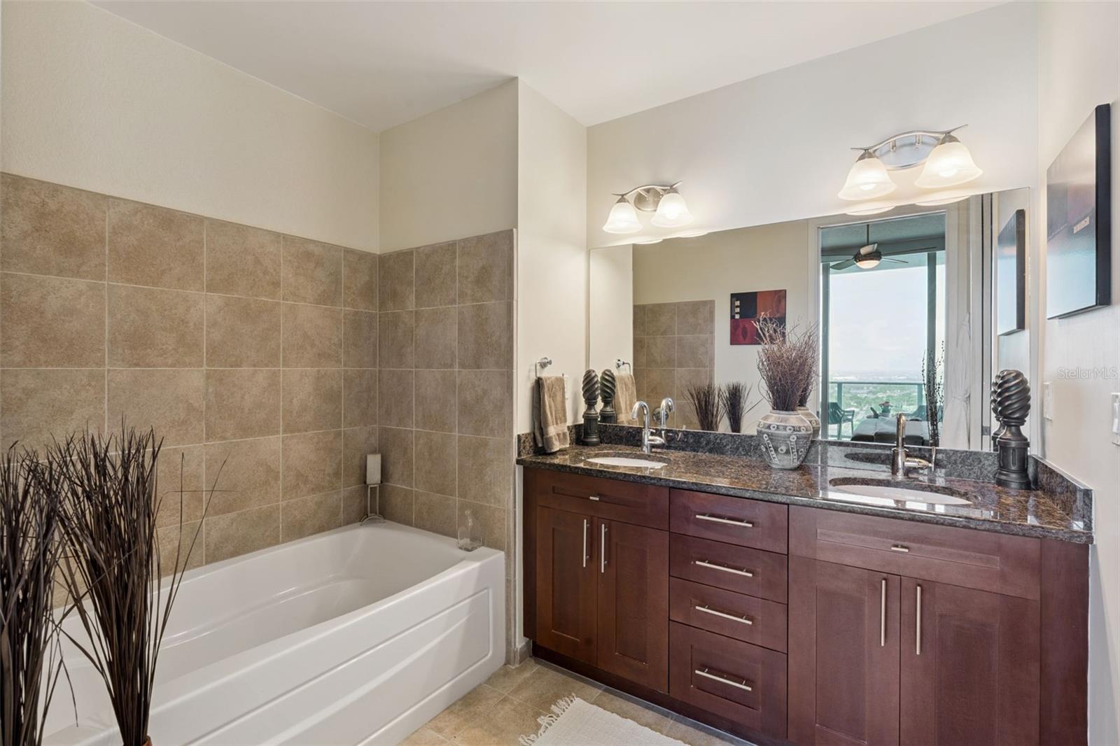 150 E ROBINSON ST #3104-1, ORLANDO, FL — photo 28