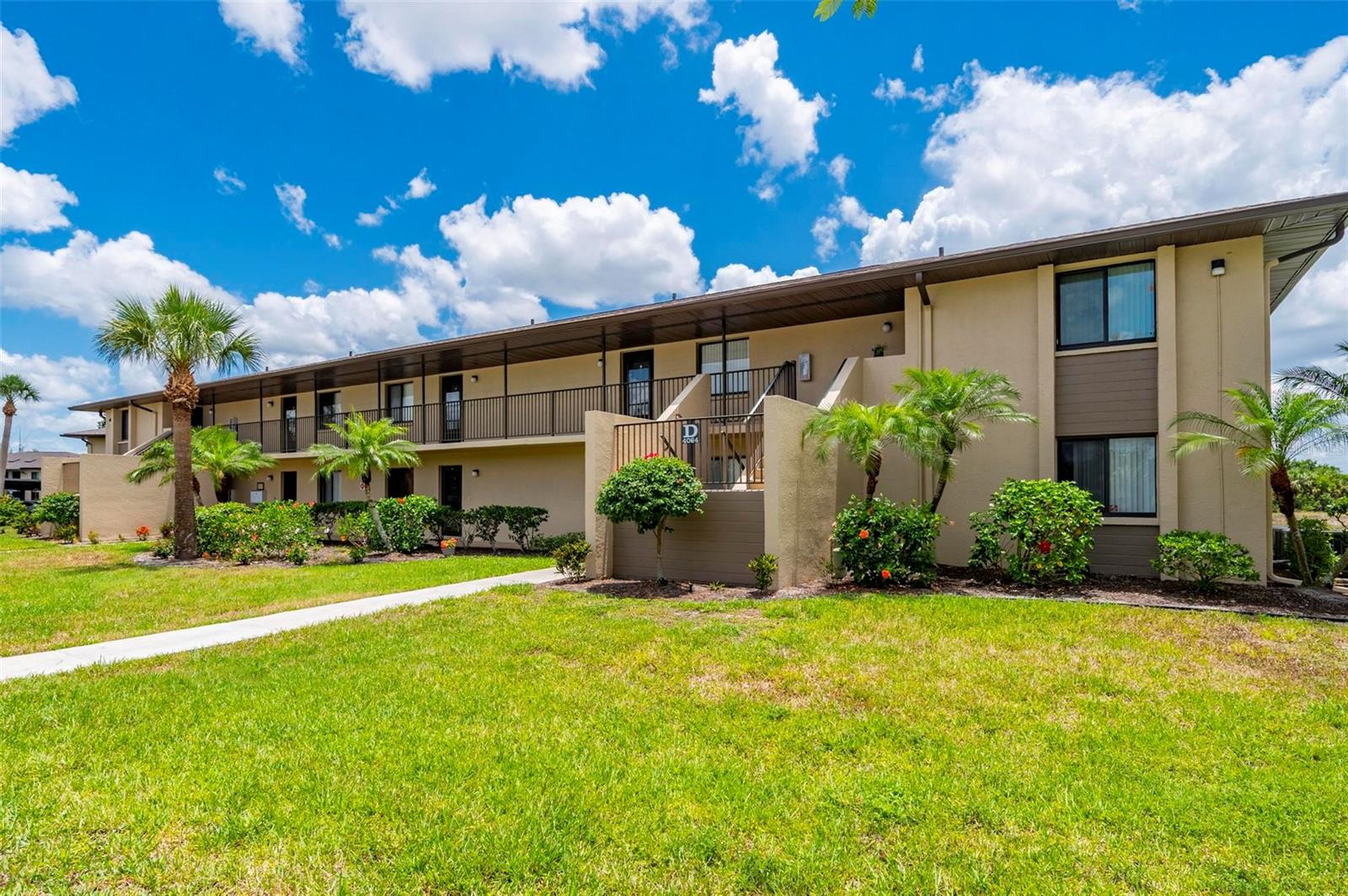 4064 OAKVIEW DR #D9, PORT CHARLOTTE, FL — photo 32