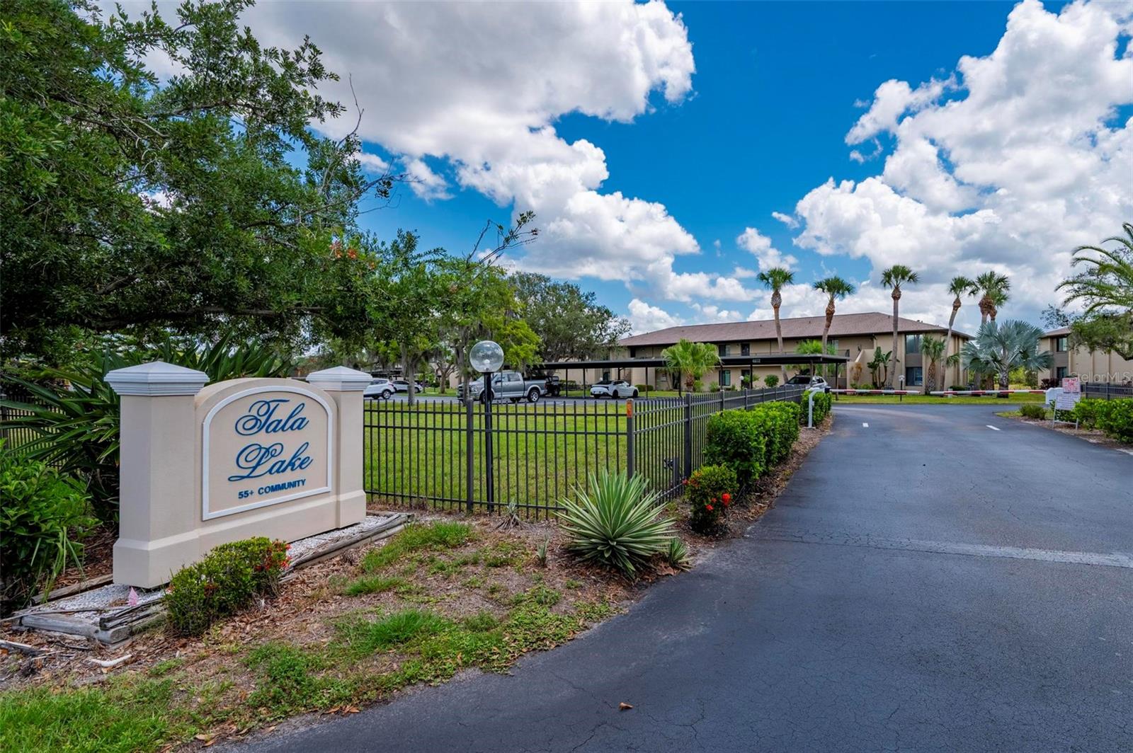 4064 OAKVIEW DR #D9, PORT CHARLOTTE, FL — photo 49