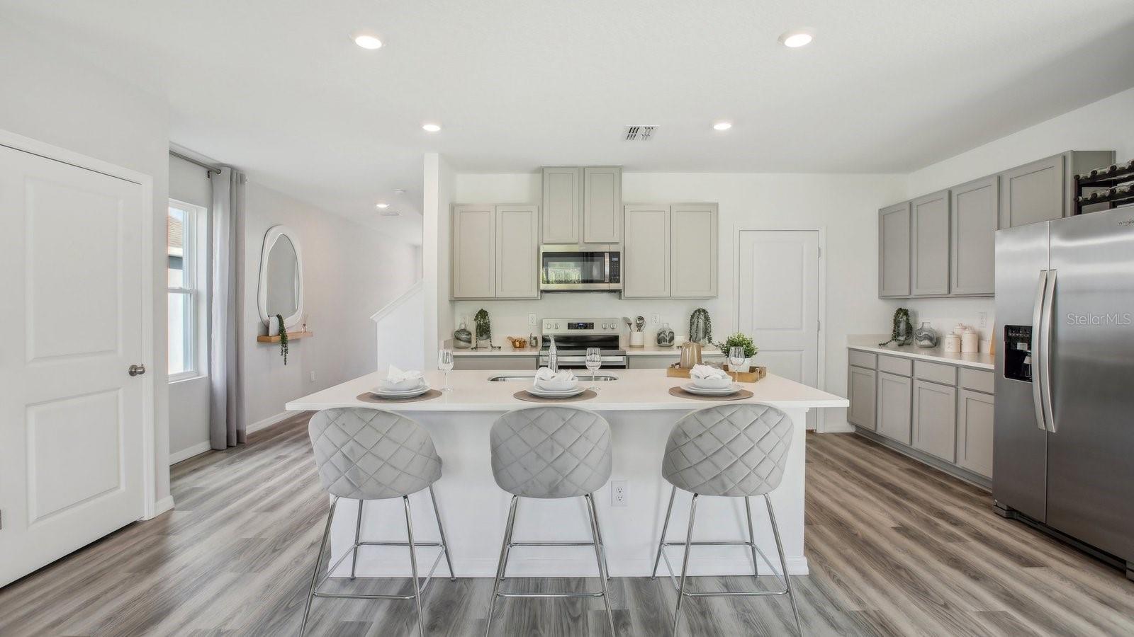35493 KINSEY PT, ZEPHYRHILLS, FL — photo 14