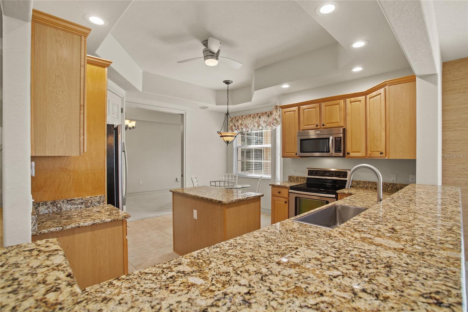 26207 AVENIDA LAS COLINAS, HOWEY IN THE HILLS, FL — photo 9