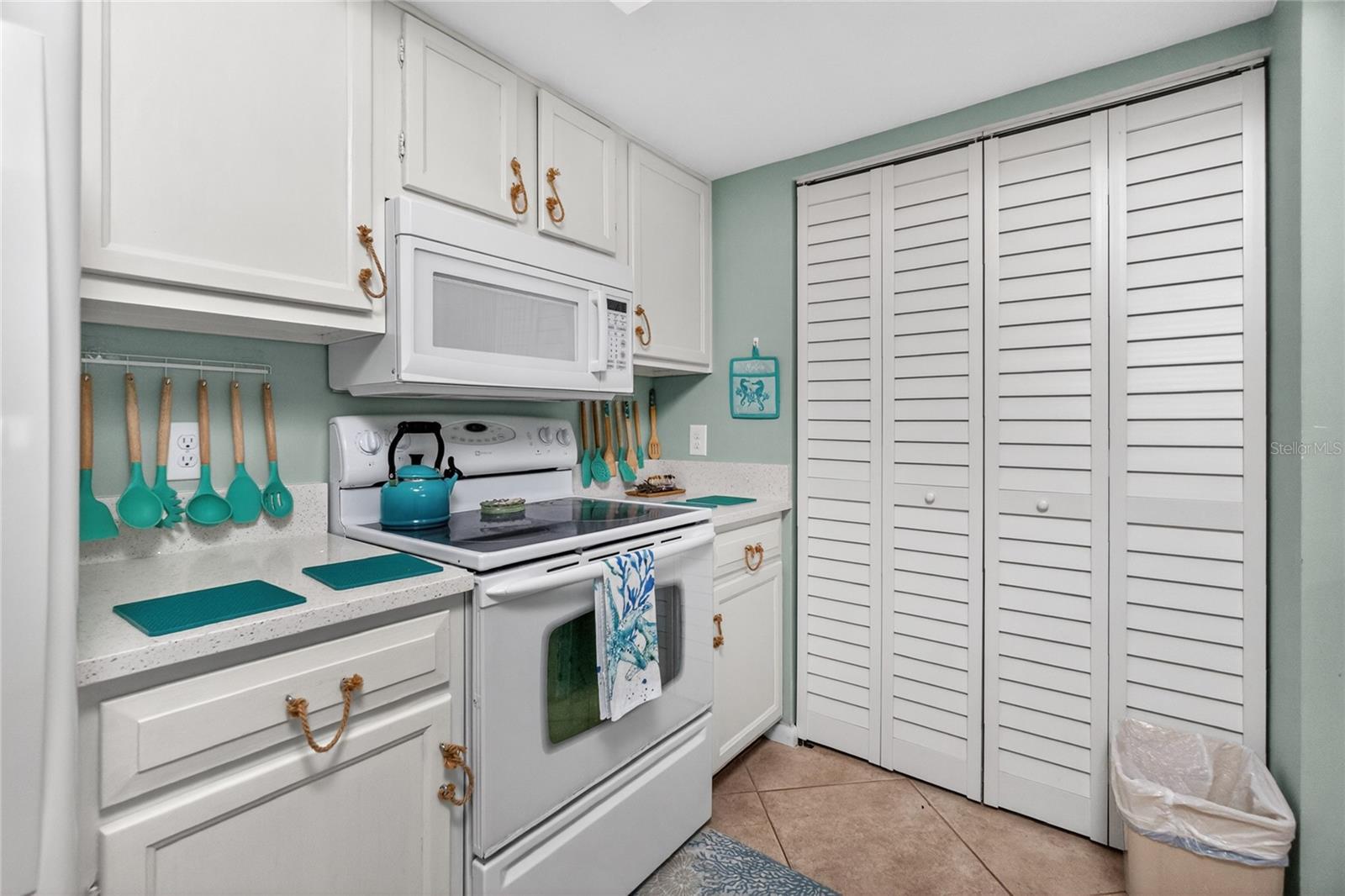 25188 MARION AVE #F207, PUNTA GORDA, FL — photo 8