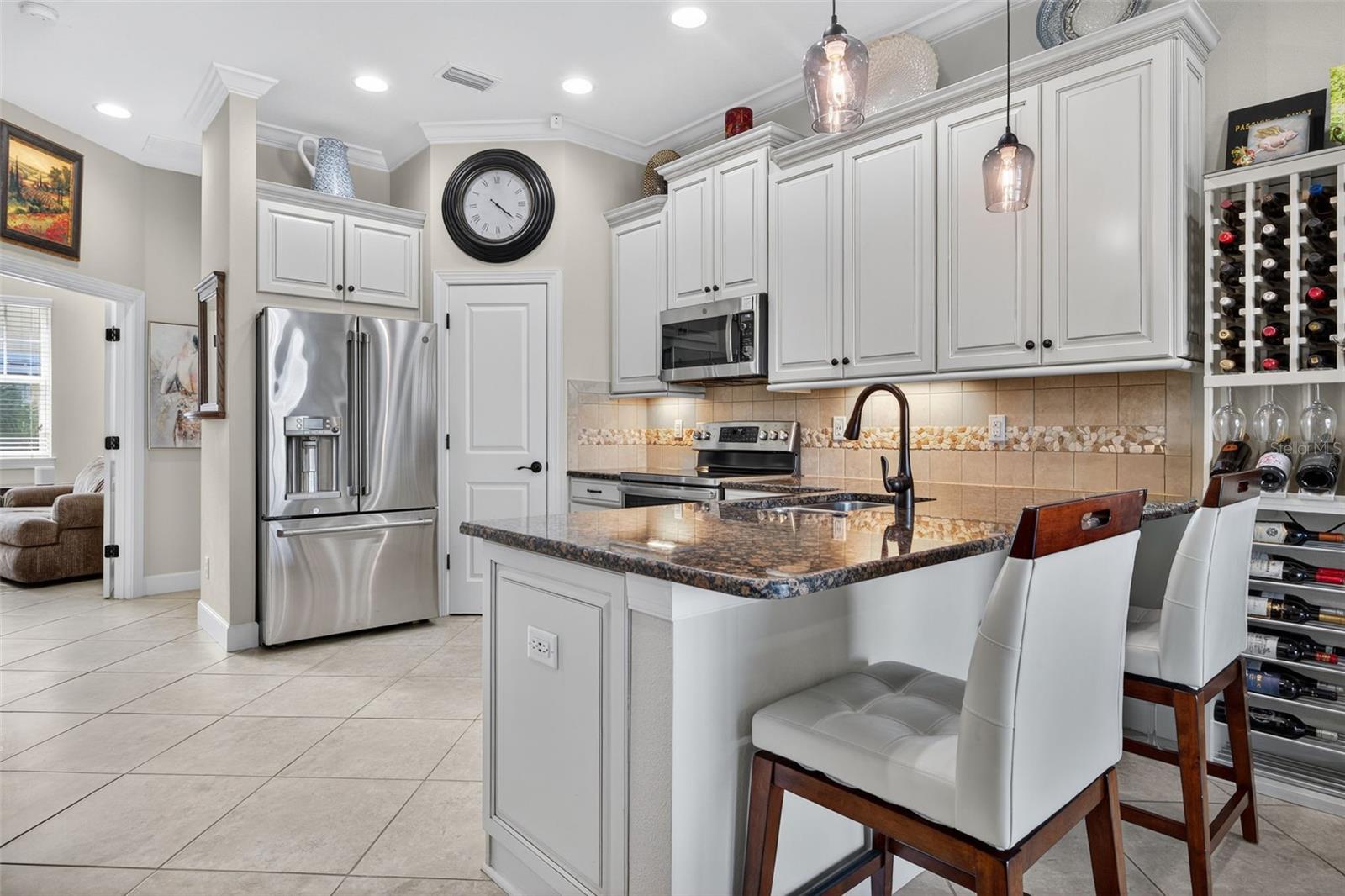 6080 MOORINGS DR S, ST PETERSBURG, FL — photo 5