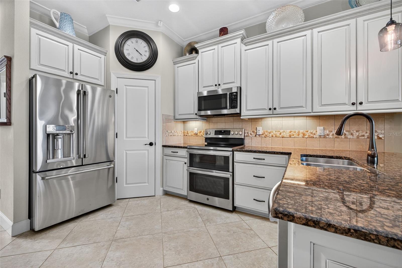 6080 MOORINGS DR S, ST PETERSBURG, FL — photo 6