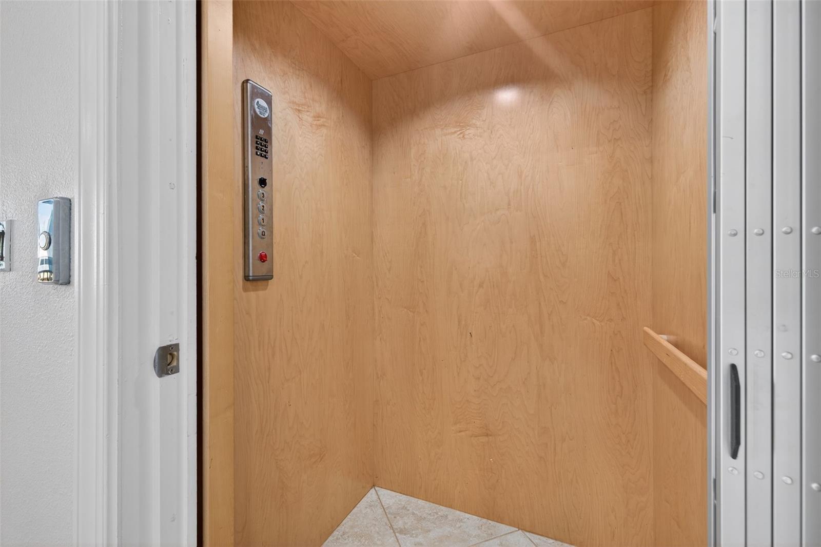 6080 MOORINGS DR S, ST PETERSBURG, FL — photo 11