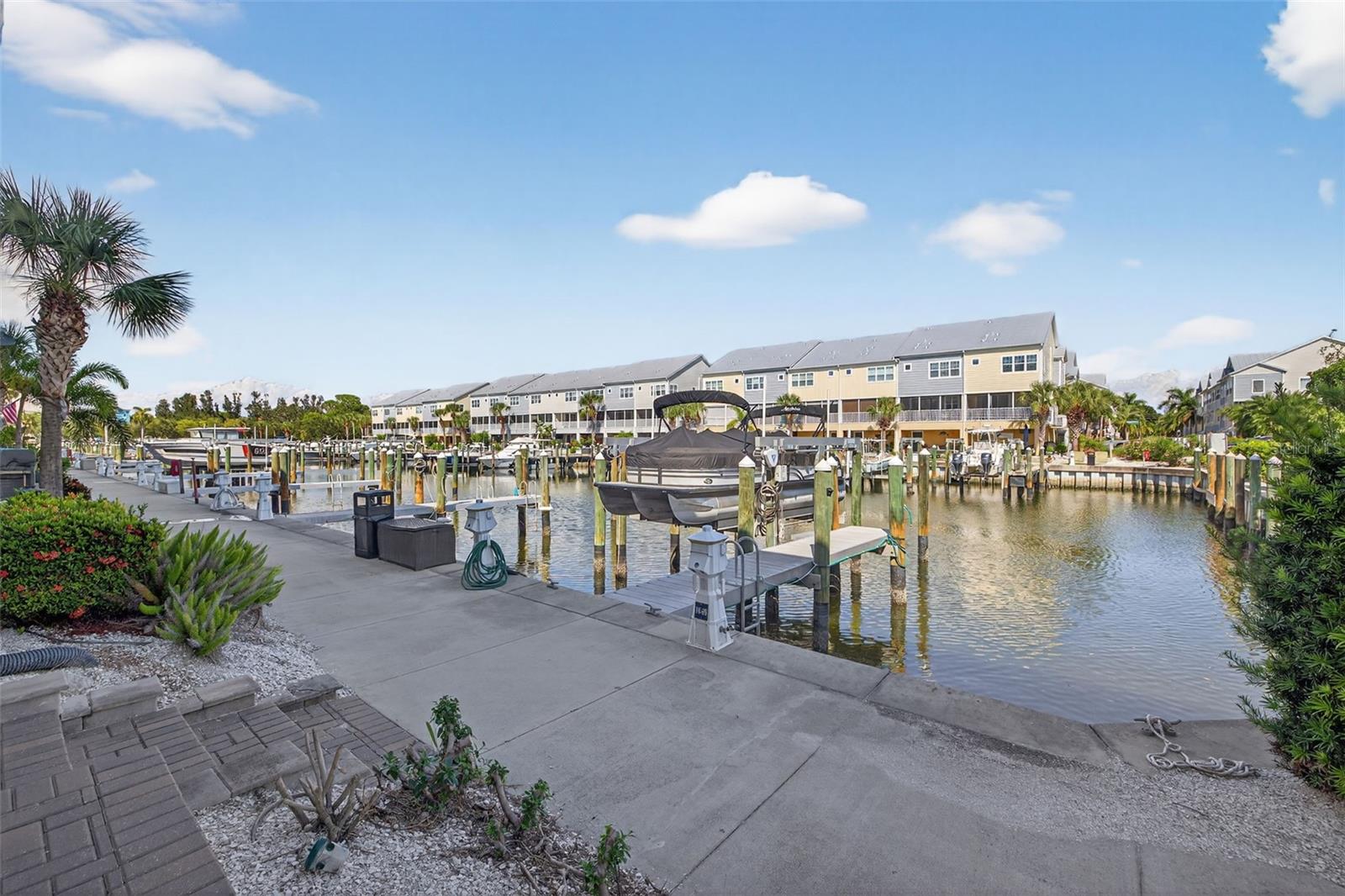 6080 MOORINGS DR S, ST PETERSBURG, FL — photo 26