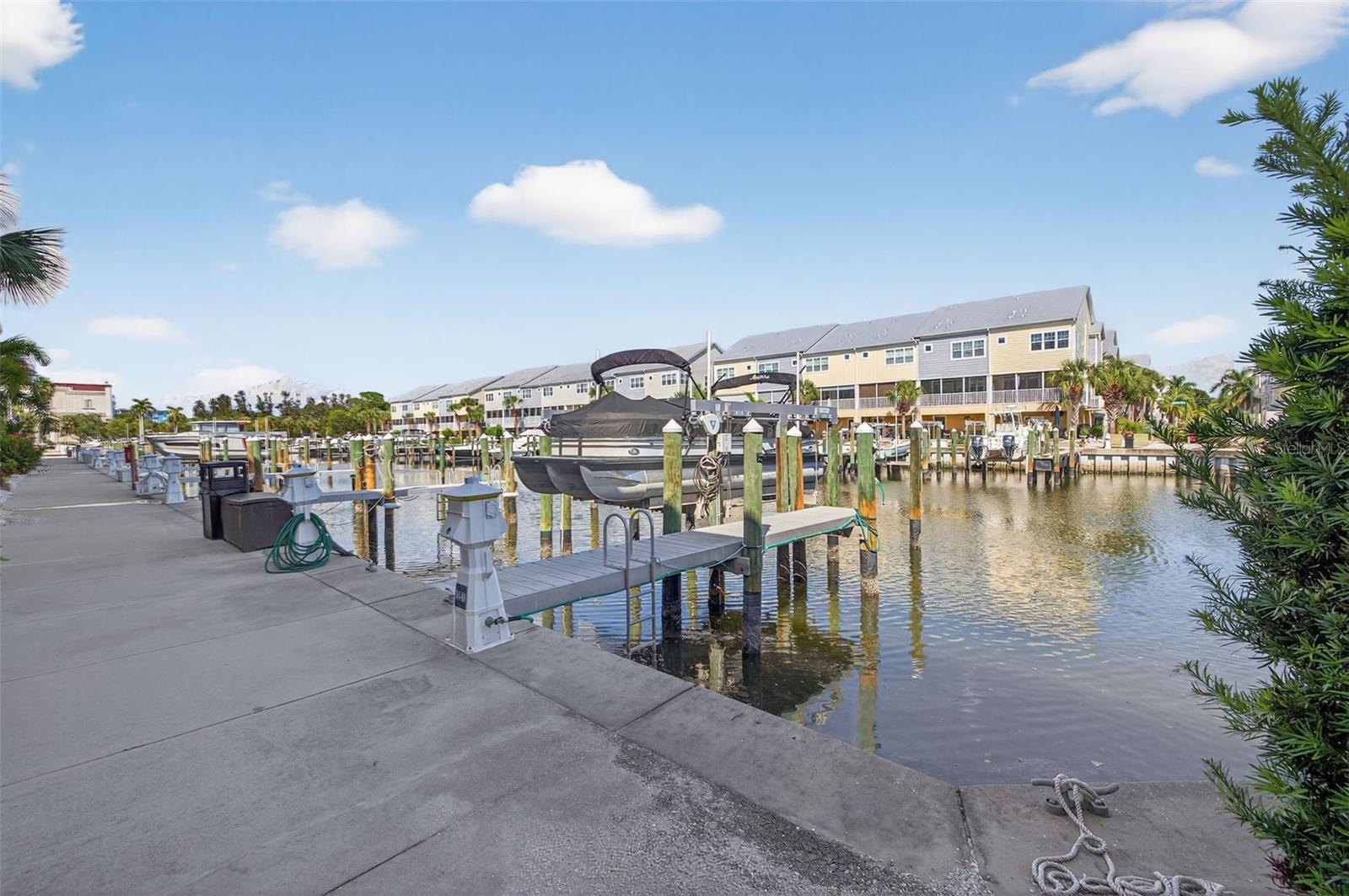 6080 MOORINGS DR S, ST PETERSBURG, FL — photo 28