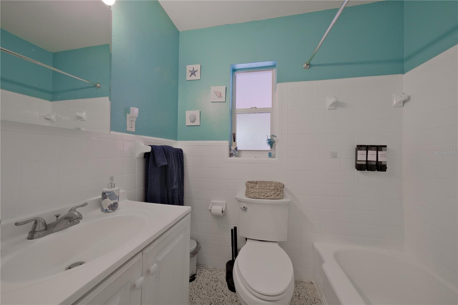 993 GARY ST #A & B, SARASOTA, FL — photo 21