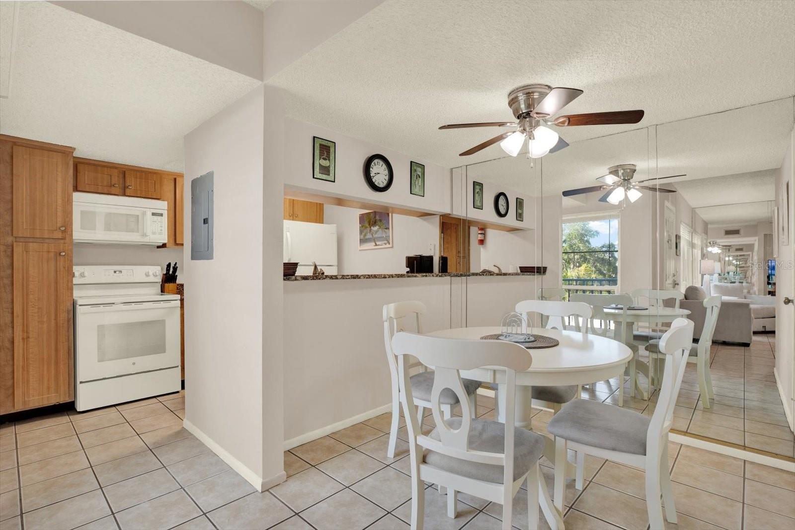 169 MEDALLION BLVD #E, MADEIRA BEACH, FL — photo 8