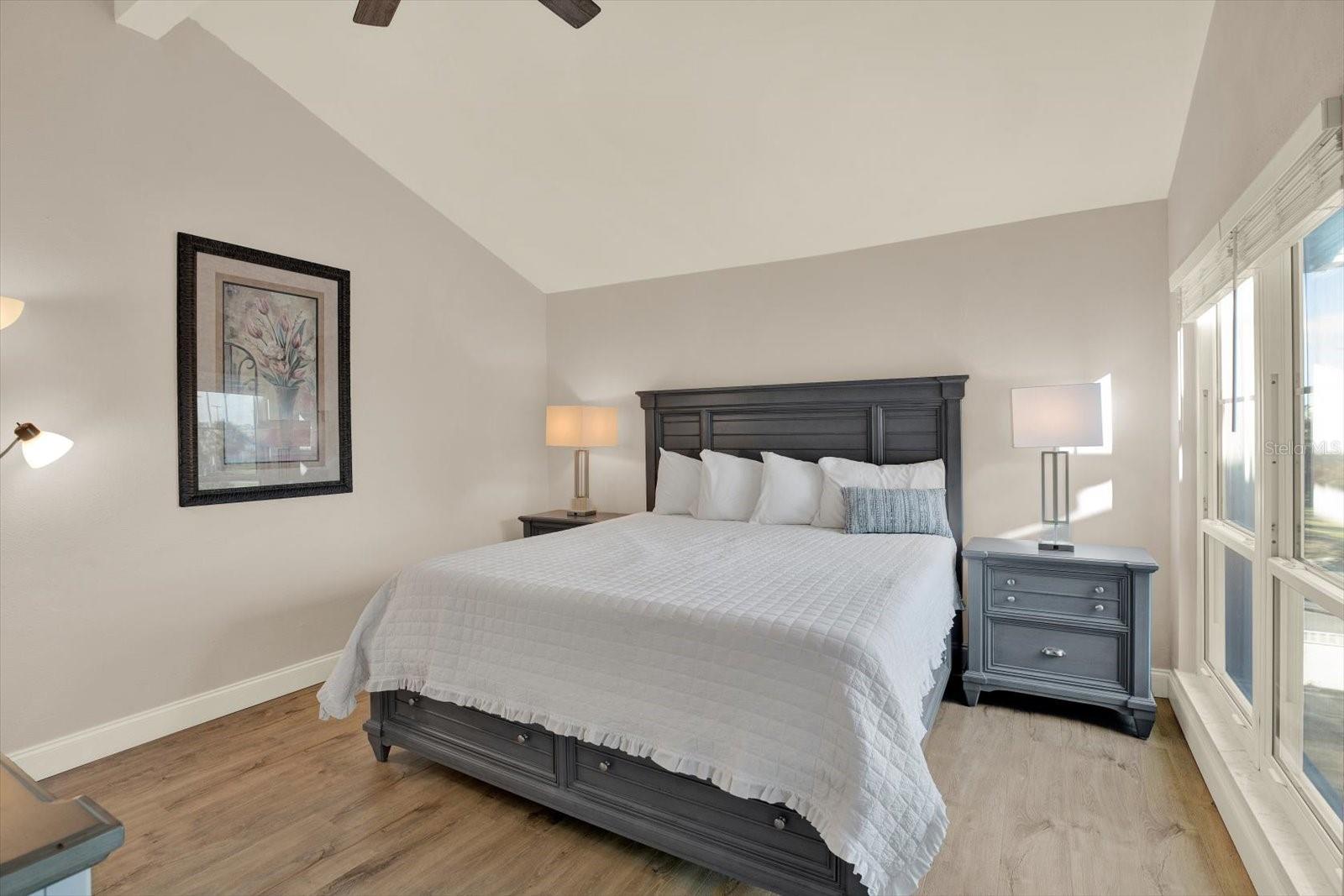 169 MEDALLION BLVD #E, MADEIRA BEACH, FL — photo 11