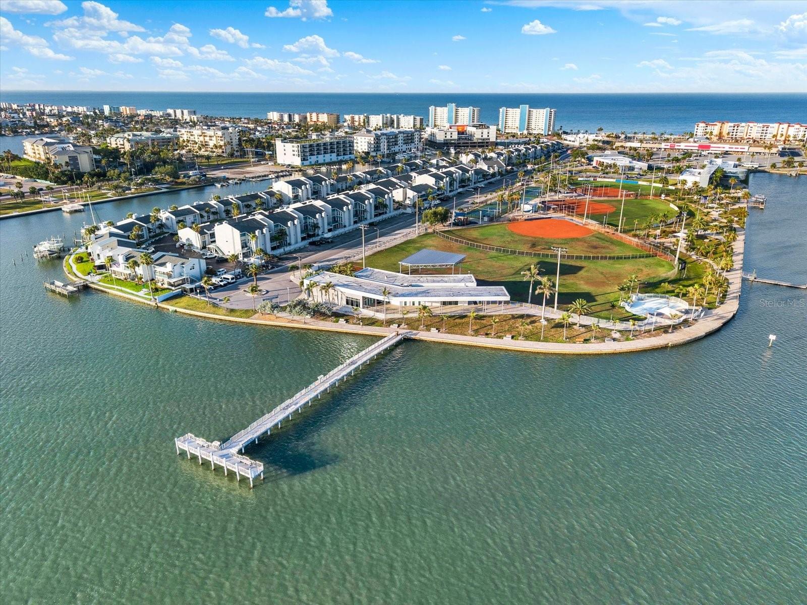 169 MEDALLION BLVD #E, MADEIRA BEACH, FL — photo 18