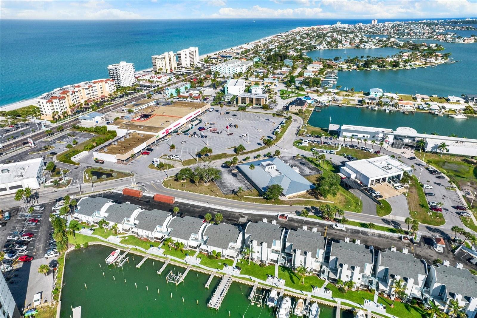 169 MEDALLION BLVD #E, MADEIRA BEACH, FL — photo 19