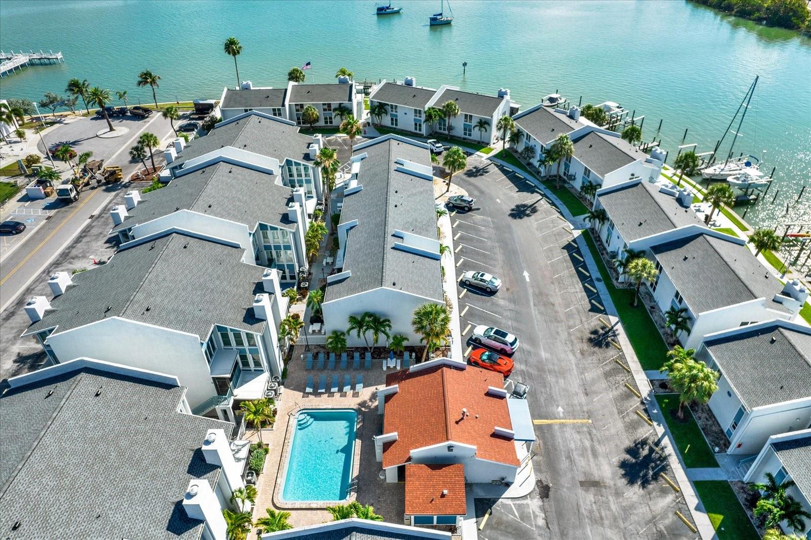 169 MEDALLION BLVD #E, MADEIRA BEACH, FL — photo 29