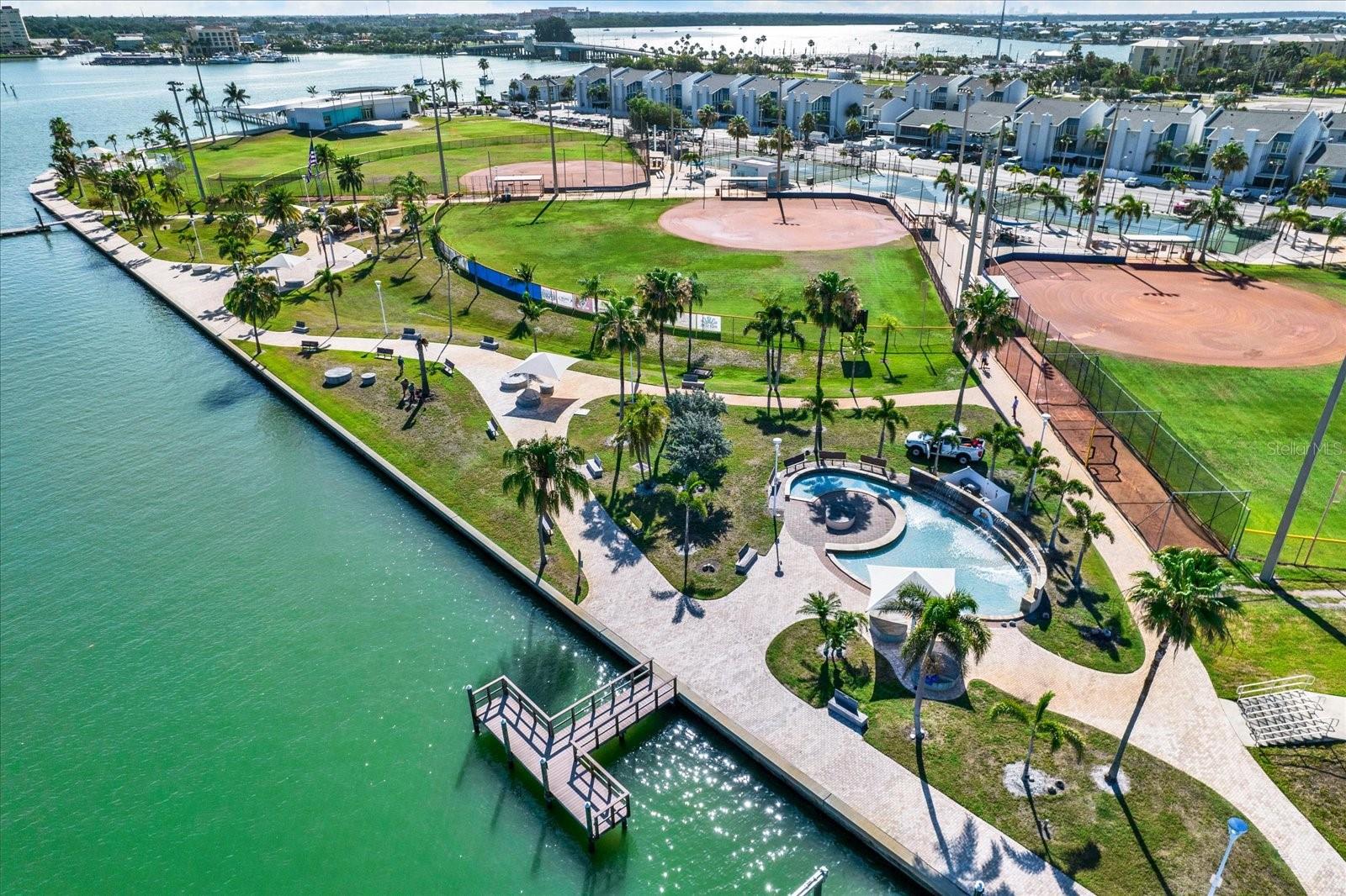 169 MEDALLION BLVD #E, MADEIRA BEACH, FL — photo 41