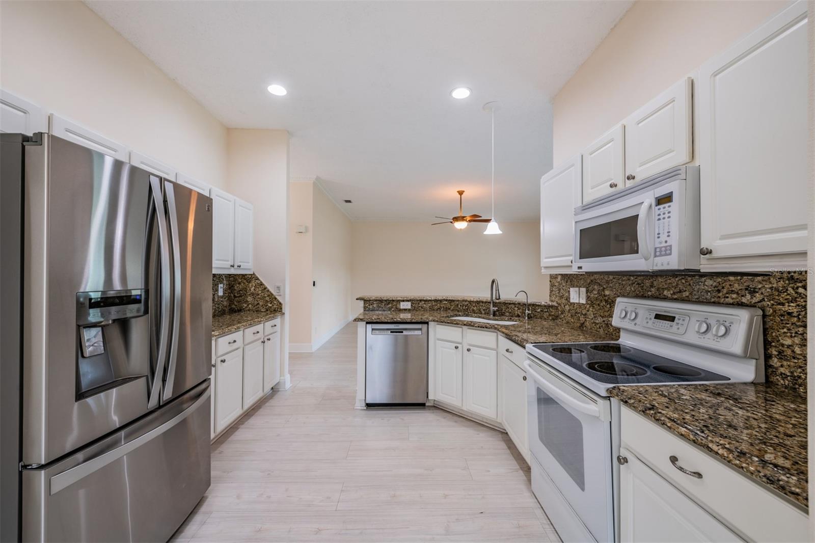 1230 CORINTH GREENS DR #2, SUN CITY CENTER, FL — photo 29