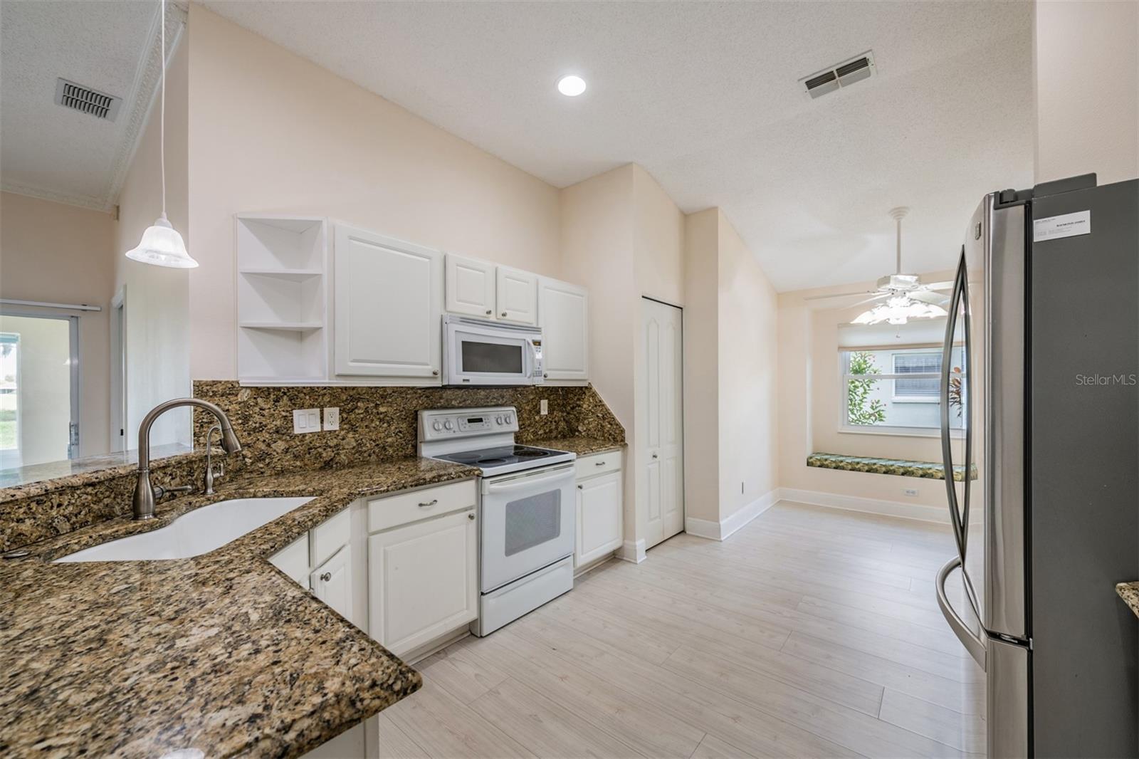 1230 CORINTH GREENS DR #2, SUN CITY CENTER, FL — photo 31