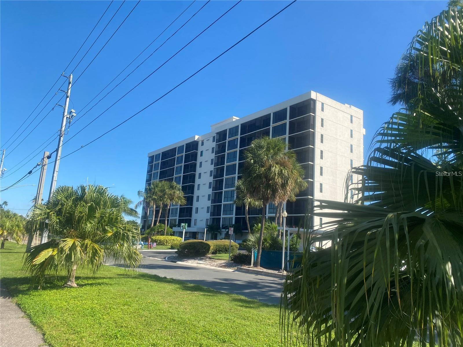 7100 SUNSHINE SKYWAY LN S #906, ST PETERSBURG, FL — photo 28