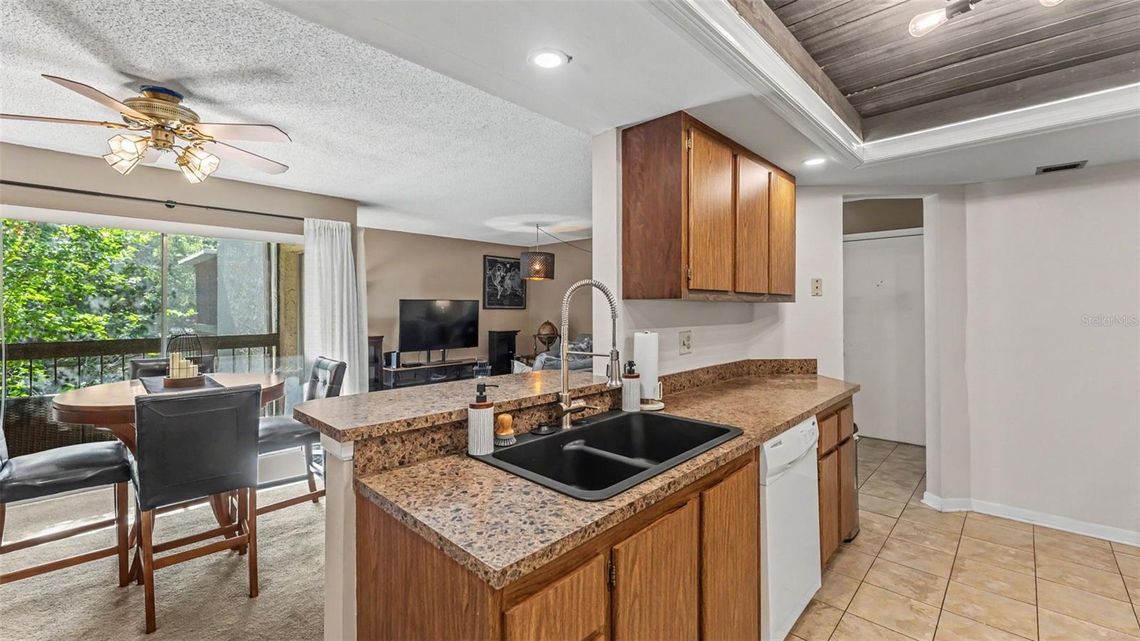 2025 SYLVESTER RD #N305, LAKELAND, FL — photo 11
