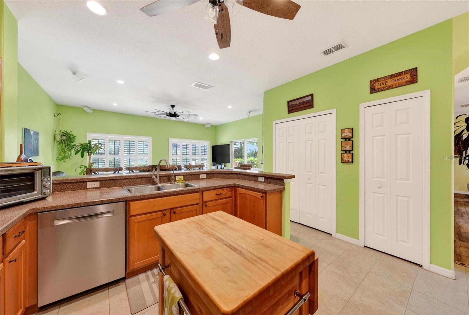 118 VISTA DR, POINCIANA, FL — photo 17