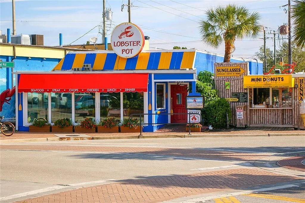 643 CALLE DE PERU, SARASOTA, FL — photo 15