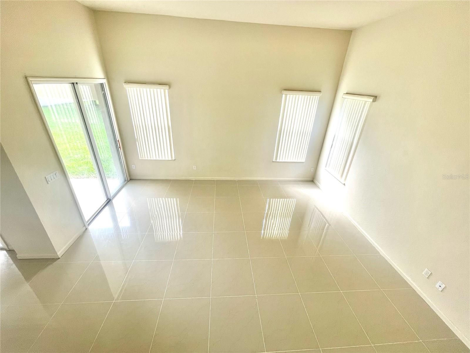 2370 HINSDALE DR, KISSIMMEE, FL — photo 12
