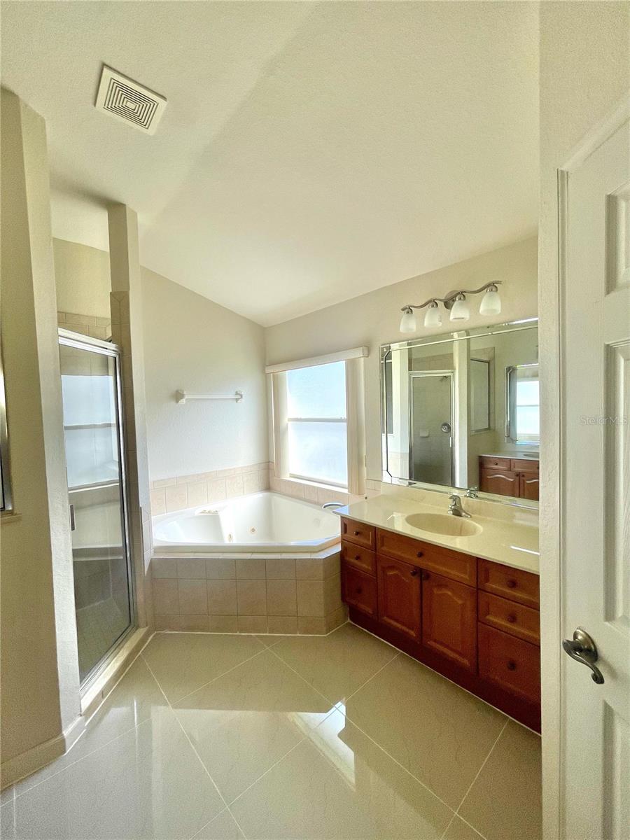 2370 HINSDALE DR, KISSIMMEE, FL — photo 18