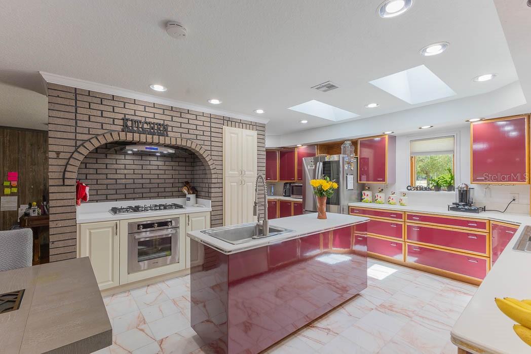 830 NW 111TH LN, OXFORD, FL — photo 41