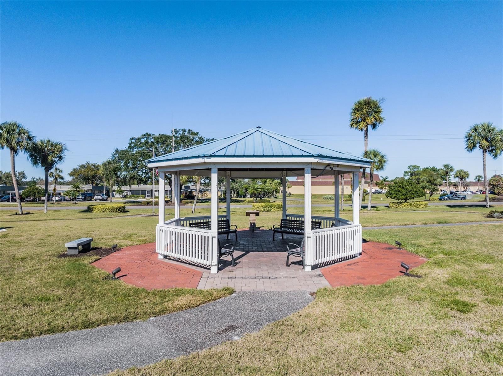 302 ANDOVER PL S #167, SUN CITY CENTER, FL — photo 40