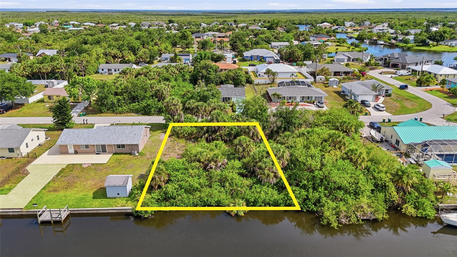 18318 VAN NUYS CIR, PORT CHARLOTTE, FL — photo 2