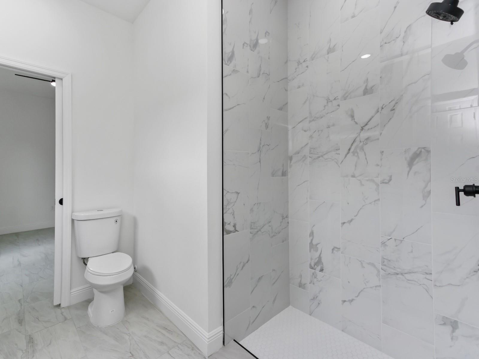 2060 DIXIE AVE, SANFORD, FL — photo 18