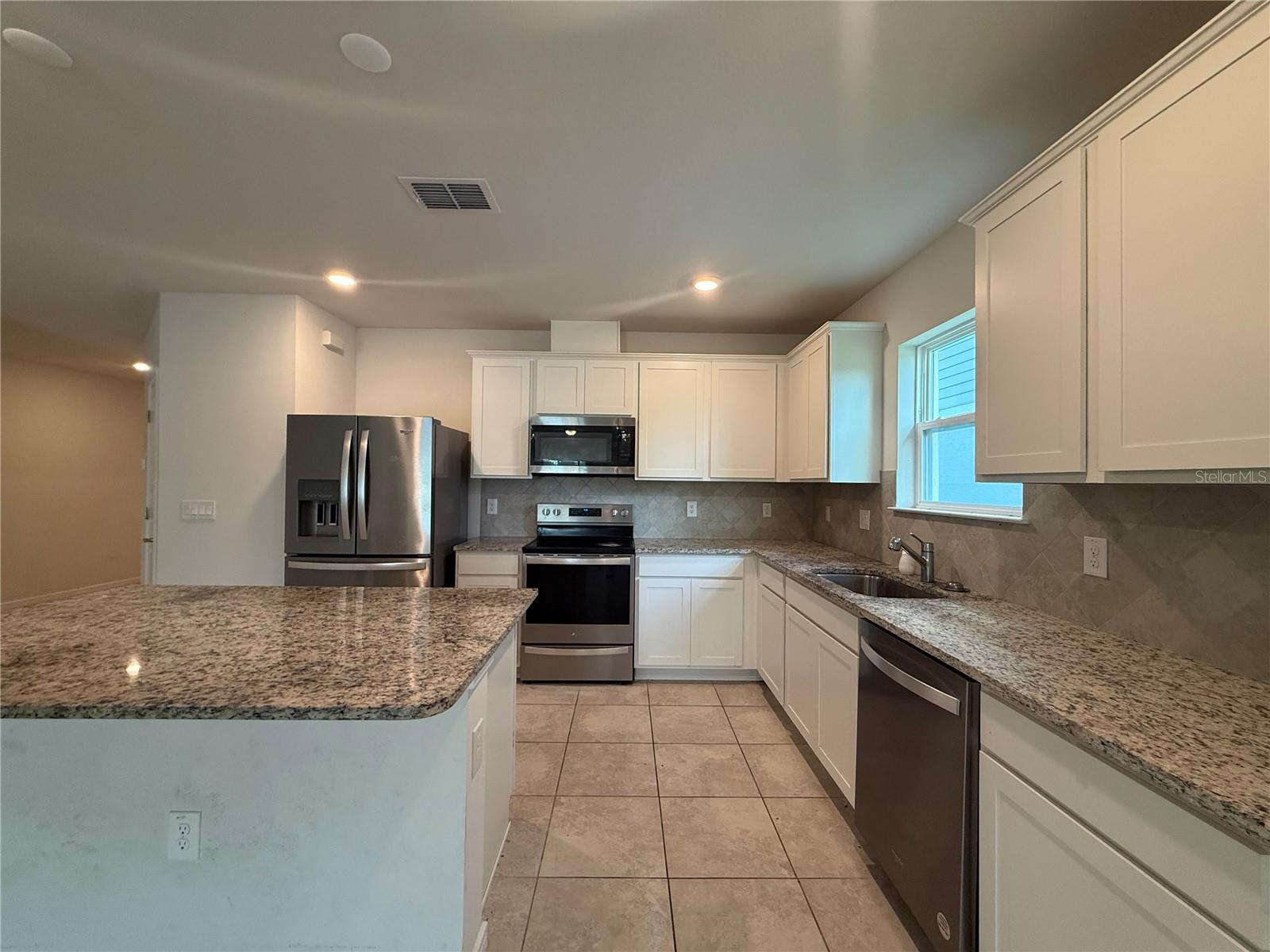 30596 THUNDERBIRD DR, WESLEY CHAPEL, FL — photo 33