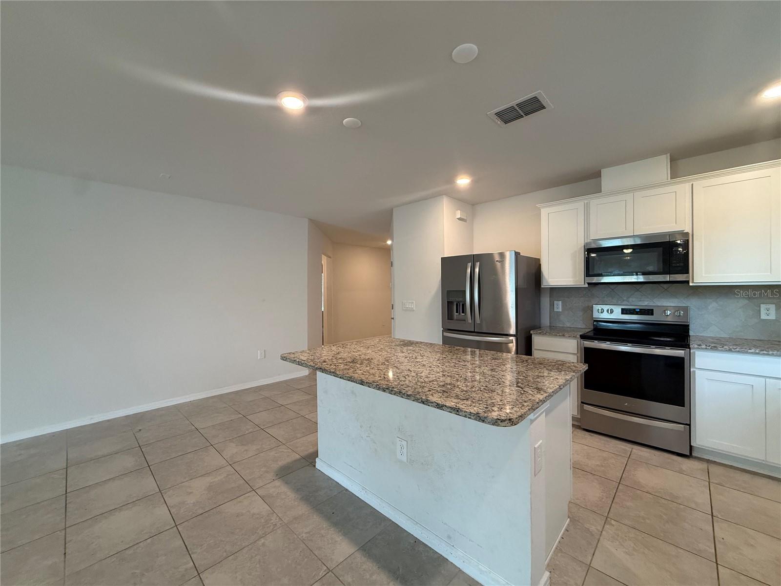30596 THUNDERBIRD DR, WESLEY CHAPEL, FL — photo 34