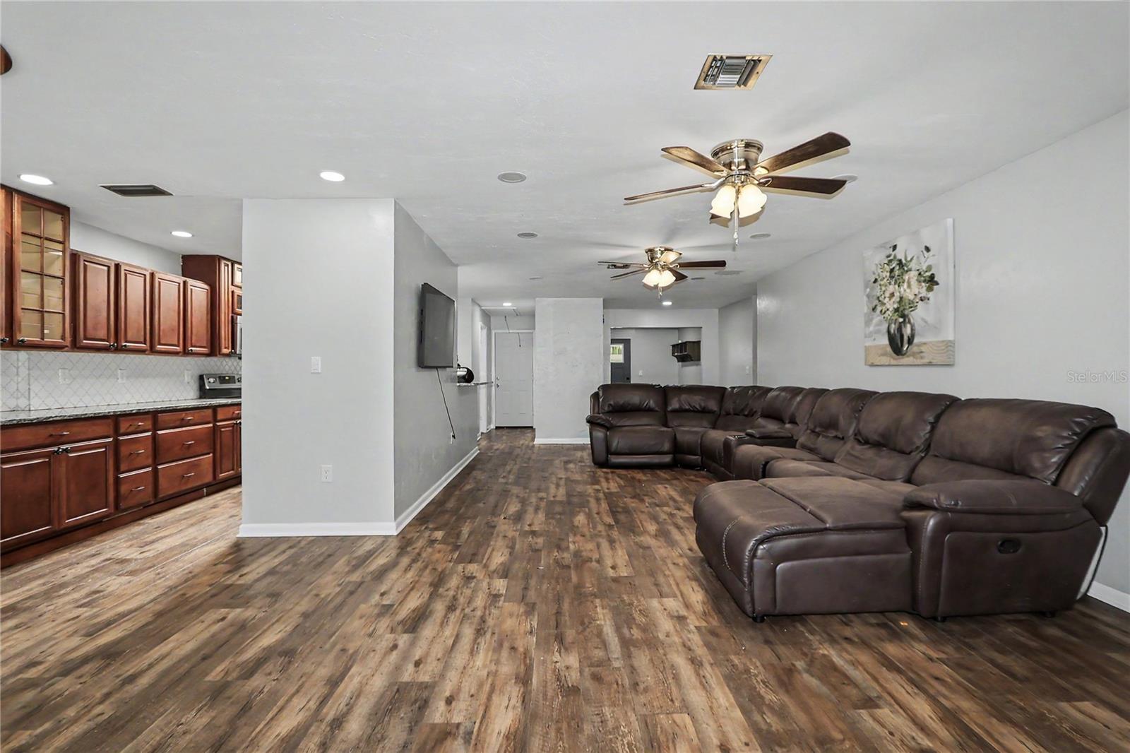 20250 SW 93 LANE RD, DUNNELLON, FL — photo 9