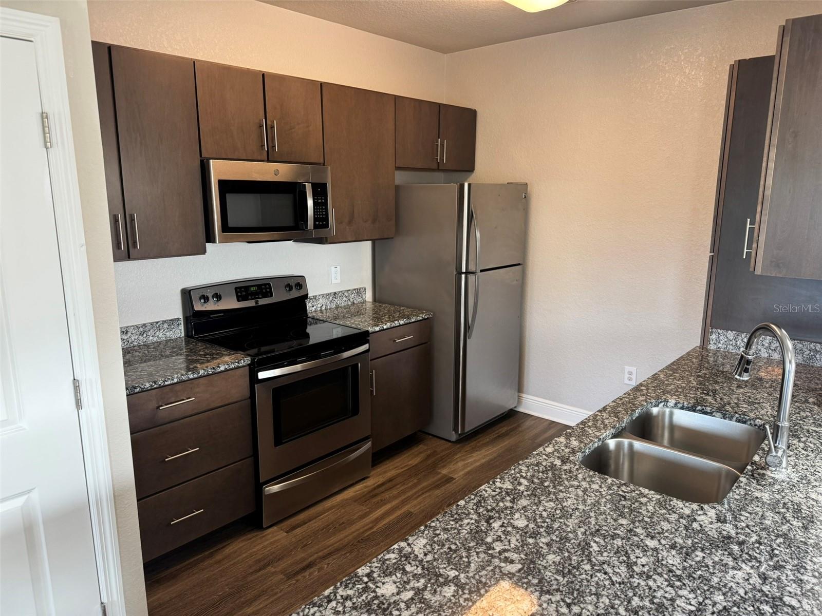 2420 ANN ROU RD #201, TAVARES, FL — photo 17