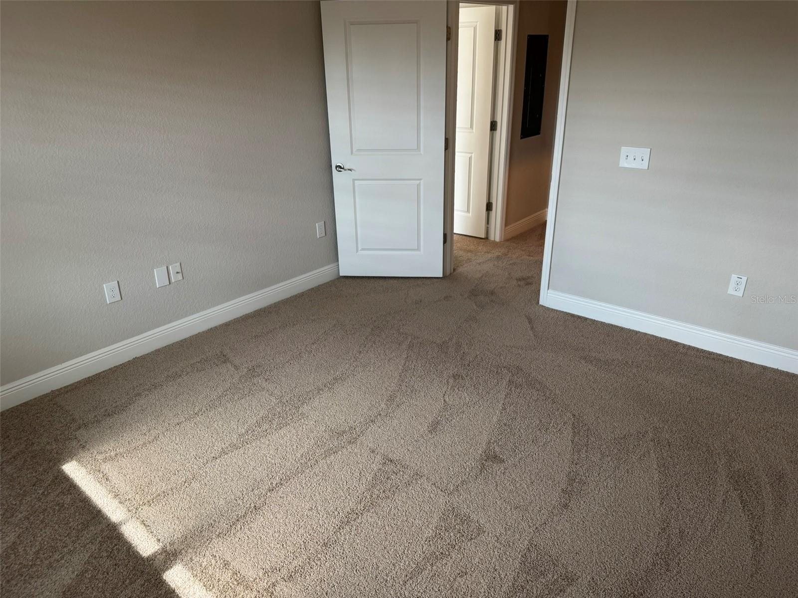 2420 ANN ROU RD #201, TAVARES, FL — photo 33