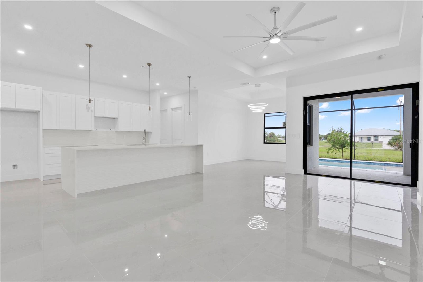 2217 NW 37TH PL, CAPE CORAL, FL — photo 3